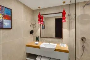 Ramada by Wyndham Jaisalmer Barmer Road - Badezimmer