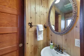 Private Hot Tub: 'Blue Sky Cabin' in Sequim - Interior