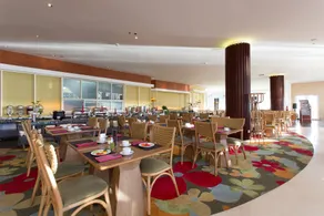 Amartahills Hotel & Resort - Restaurant