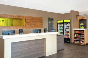 Home2 Suites by Hilton Long Island Brookhaven - Restaurant