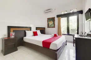 RedDoorz near Stadion Kompyang Sujana Bali - Room