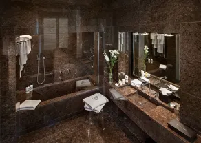 Relais & Chateaux Palazzo Seneca - Bathroom