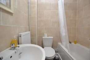 Nelson By The Docks Serviced Apartments by Roomsbooked - Bad