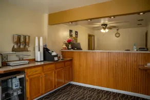 Kingsway Inn - Lobby