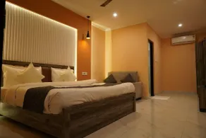 Ganeshwaram Hotel & Restaurant Bhowali - Room