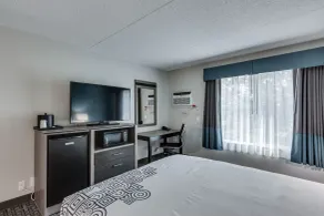 Days Inn & Suites by Wyndham Spokane - Chambre