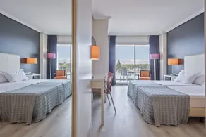 Hotel Balneario Playa de Comarruga - Room