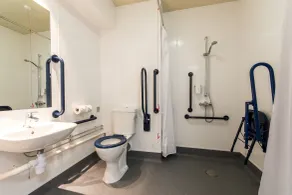 Mermaid, Ipswich by Marston's Inns - Bathroom