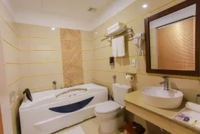 3MG Lakeside Hotel - Room