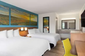 Day's Inn & Suites by Wyndham Indianapolis Airport East - Habitación