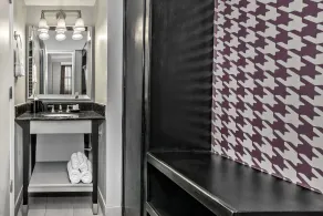 Hotel Indigo Dallas Downtown by IHG - Salle de bain