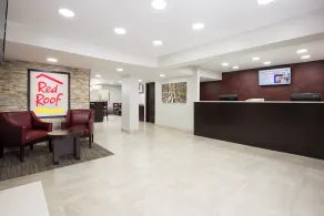 Red Roof Inn PLUS+ Birmingham East – Irondale/Airport - Lobby-Lounge