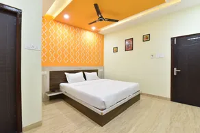 Diva Pushkar - Room