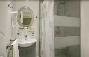 Hostal Central Palace Madrid - Bad