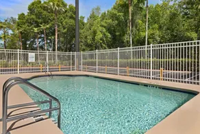 Days Inn by Wyndham Orange Park/Jacksonville - Piscine