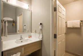 Baymont by Wyndham Albuquerque Airport - Salle de bain