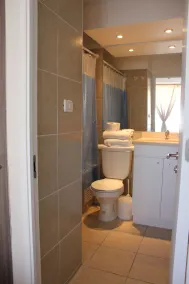 Acero Apartment - Badrum