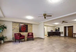 Red Roof Inn Lawrenceburg - Lobby