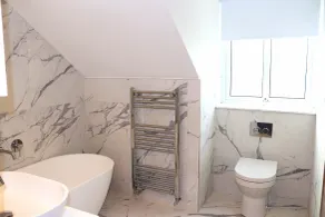 Leafield House @ Nables Farm - Bathroom