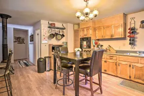 Peaceful Cabin w/ Deck & Grill: 1 Mi to Crown King - Innenbereich