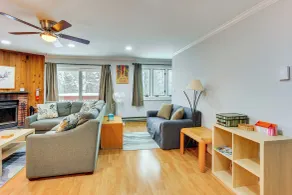 Primely Located Dover Escape < 1 Mi to Mt Snow! - Innvendig