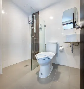 PLAAI Play Hotel - Bathroom