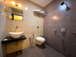 Hotel Ratna Paradise Thane West - Badeværelse