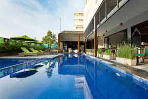 Montana Premier Senggigi - Piscine