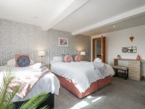 Fields Farm - Room