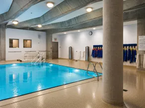 Quiet Medical Stay Condo - Walk to Hospitals, Uhn, Sickkids - Fast Wifi, Balcony - Pool