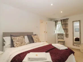 4 Barton Cottages - Room
