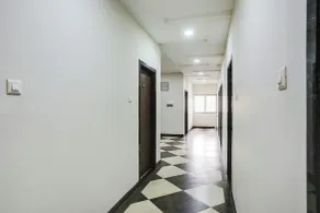 Hotel Johar Inn - Lobby