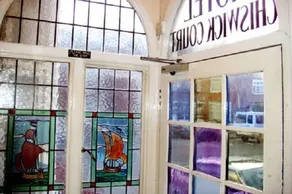 Chiswick Court Hotel - Détail de l’intérieur