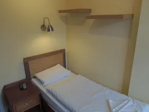 Dolphin Inn - The Lodge - Room