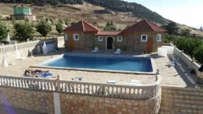 Le Palais des Cerisiers - Piscina