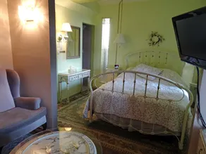 Eagle's Nest Resort - Zimmer