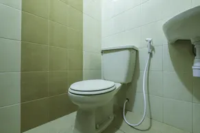 SPOT ON 2054 Hotel Arimbi 3 - Bathroom