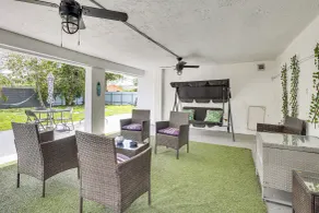 Group Hub w/ Game Room! 4 Mi to Hard Rock Stadium - Interiør