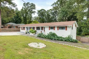 9 Mi to Downtown Atlanta: Home w/ Deck + Yard! - Interiør