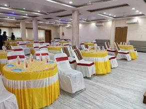 Hotel Rekha International - Restaurant