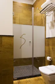 Aguilas5 SevillaSuites - Bathroom