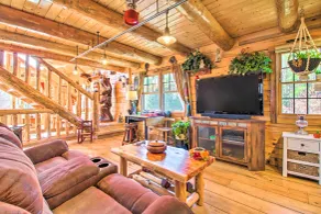 Chic Brandon Cabin w/ Pool, Hot Tub + Sauna! - Innenbereich