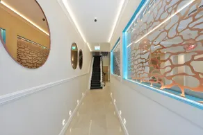 The Porchester Hotel - Hall