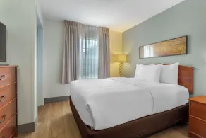 MainStay Suites Tampa Moffitt-USF - Chambre