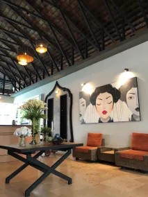 Paragon Inn - Réception