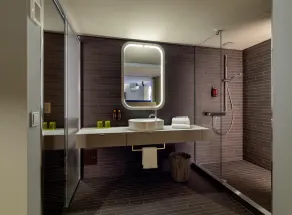b'mine Duesseldorf, WorldHotels Crafted - Badeværelse