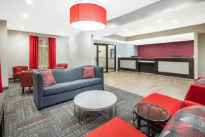 Ramada by Wyndham Alpharetta Atlanta North - Lobby