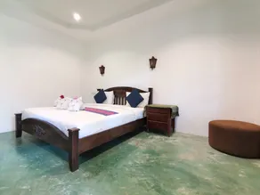 Lanta White Rock Resort - Room