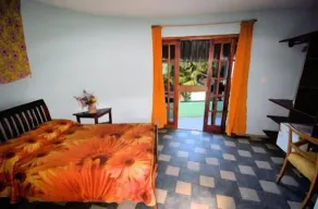 Back Door Village - Chambre