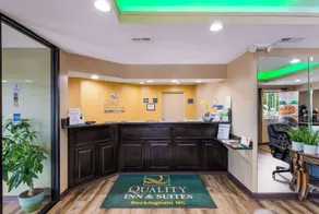 Quality Inn & Suites Rockingham - Vestíbulo